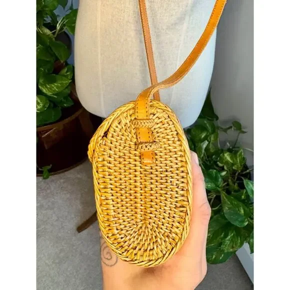 Vintage Bali Rattan and Leather Envelope Crossbody Bag - Picture 9 of 10